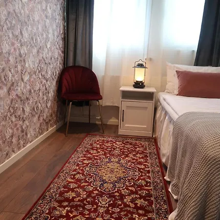 Guest house Room In Bb - Best Location In Sodermalm Stockholm, Cozy Guest Room Single Bed 10M 2 *
