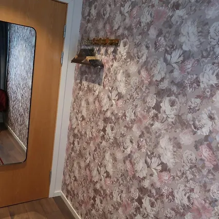 Room In Bb - Best Location In Sodermalm Stockholm, Cozy Guest Room Single Bed 10M 2 Stockholm