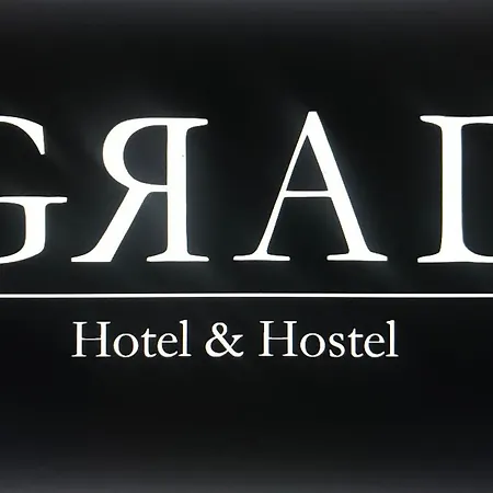 Grad And Hostel *