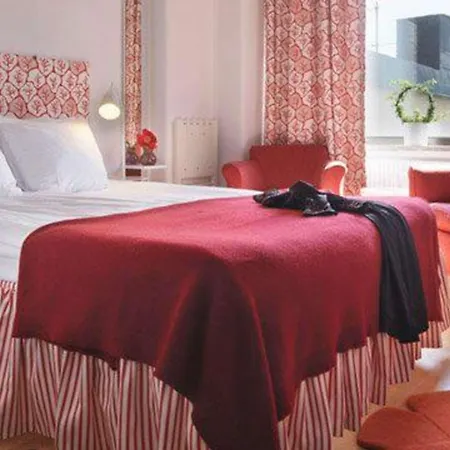Clarion Collection Wellington