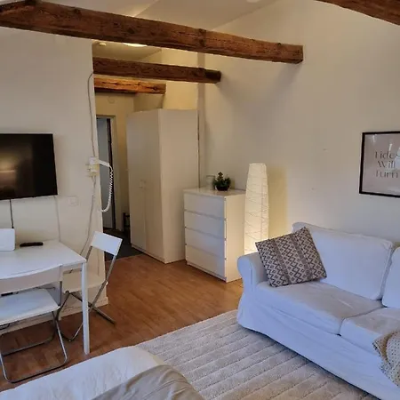 Apartment Inviting In Stockholm