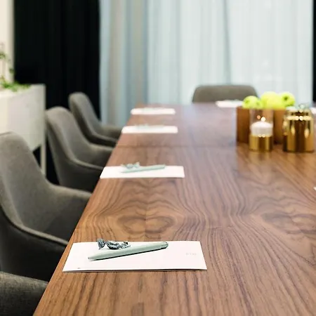 Elite Carolina Tower Hotel Solna