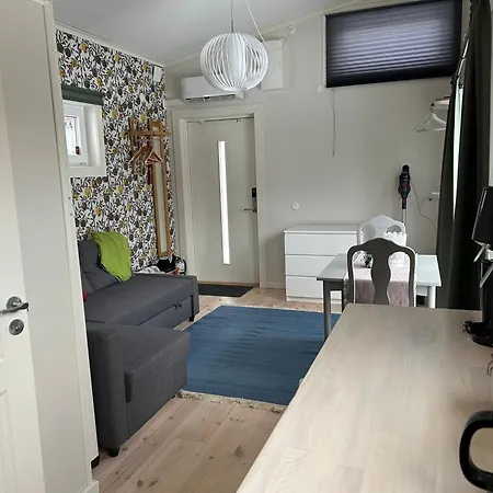 Gaesthus Naera Och Aelvsjoemaessan Сasa de vacaciones Estocolmo
