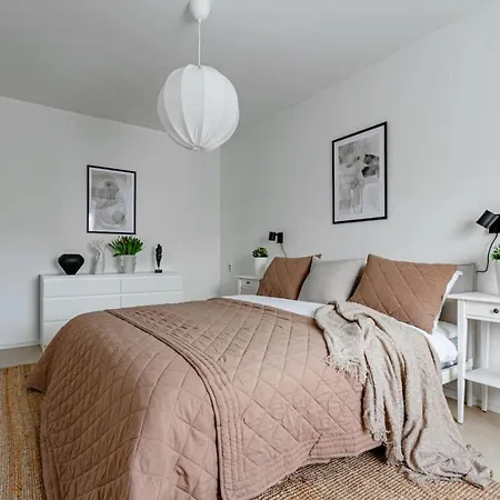 Urban Oasis On Sodermalm, Sleeps Six