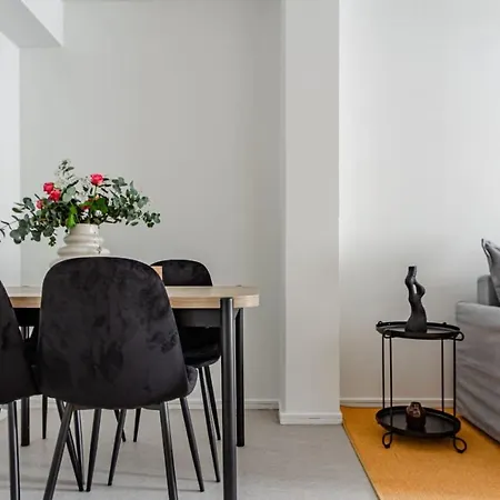 Cheap On Hip Soedermalm - Construction Work Apartment *