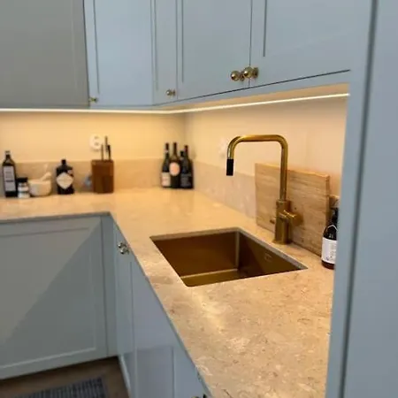 Lyxig Arkitektritad Laegenhet Apartman *