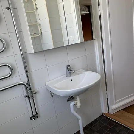 Flatin Erbjuder Laegenheter I Soedra * Stockholm