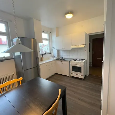 Flatin Erbjuder Laegenheter I Soedra *