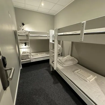 Grad And Hostel