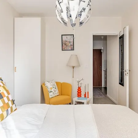 Apartment Like A Local *