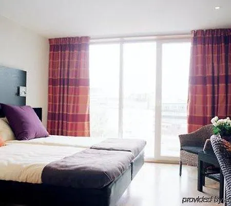 מלון Western Business Park 3*