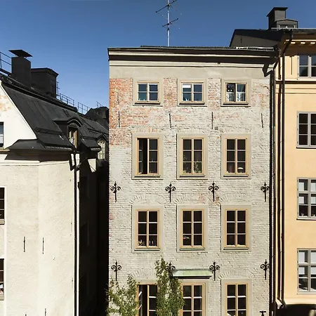 Lady Hamilton Aparthotel
