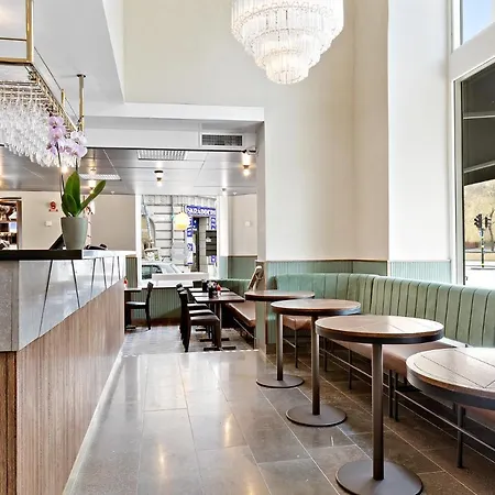 Hotel Western At 108
