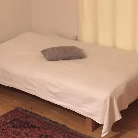 Проживание в семье Central Homestay