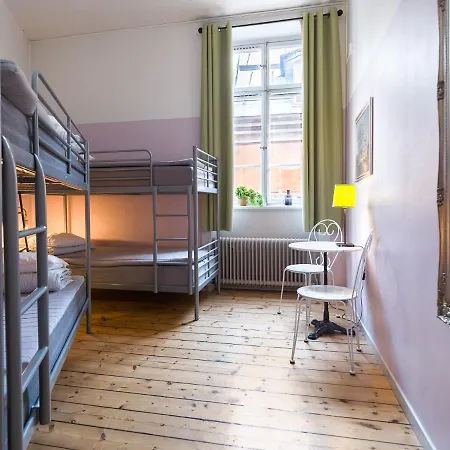 Hostel Castanea Old Town