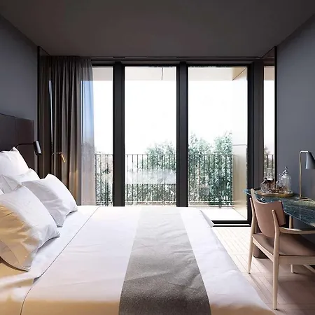 At Six Hotel