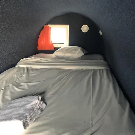 Stf Jumbo Stockholm Hostel *