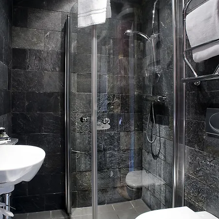 Hellsten Hotel 4*