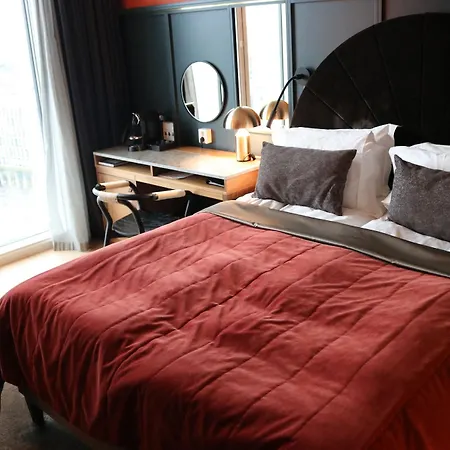 Hotel Elite Carolina Tower 4*