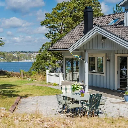 Elegant With Stunning Sea View And Garden *