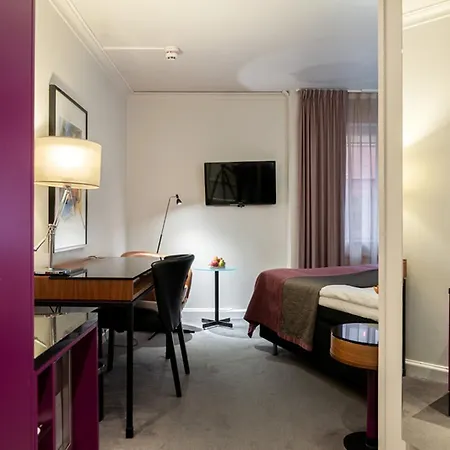 Hotel Elite Plaza 4*