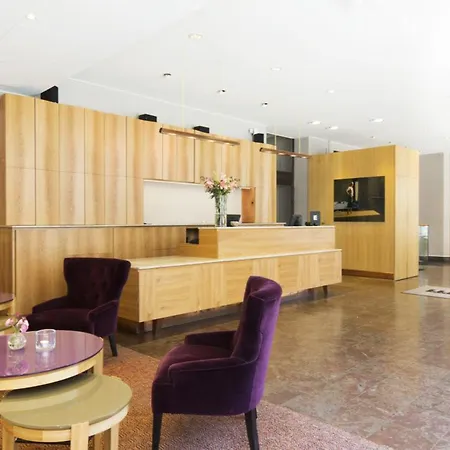 Hotel Elite Adlon 4*
