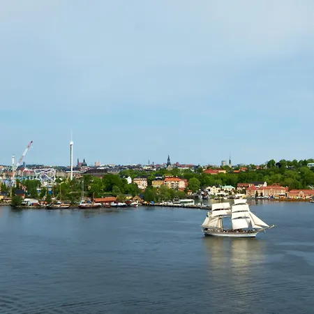 Elite Marina Tower, & 4* Nacka