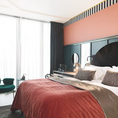 Elite Carolina Tower Hotel 4*