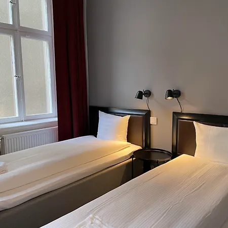 Unique Jungfrugatan Hotel