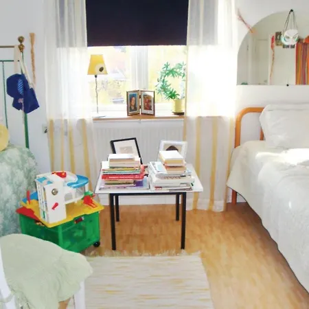 Lovely In Spanga With Kitchen Holiday home *