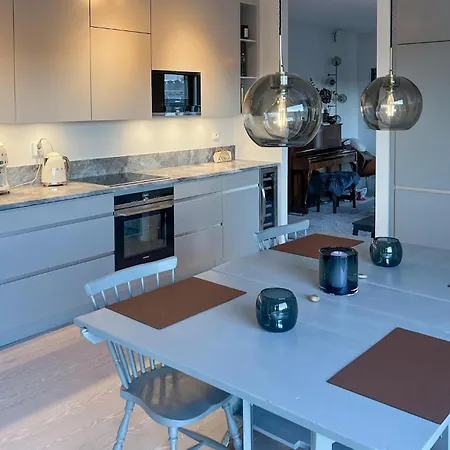 2 Bedroom Gorgeous In Διαμέρισμα