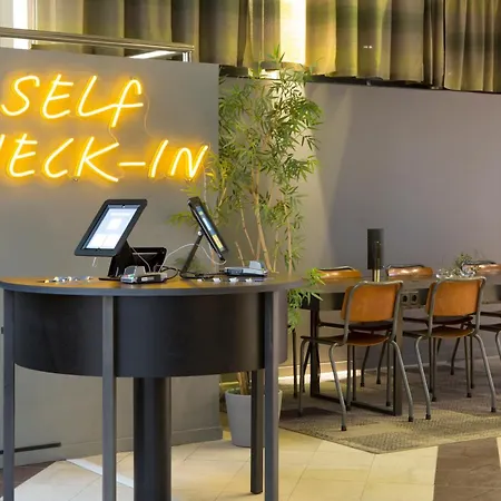 Comfort Xpress Hotel