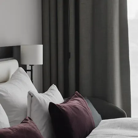 Clarion 4*