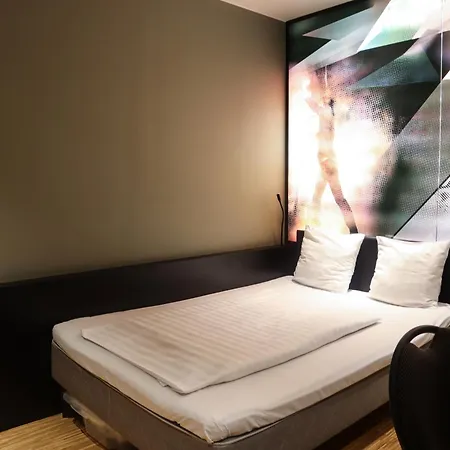 Comfort Xpress Hotel 3*
