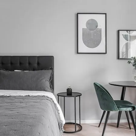 Beautiful And Cozy In A New Building Apartamento Estocolmo