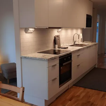 Lovely, Amazing, Modern +balcony +patio Apartment