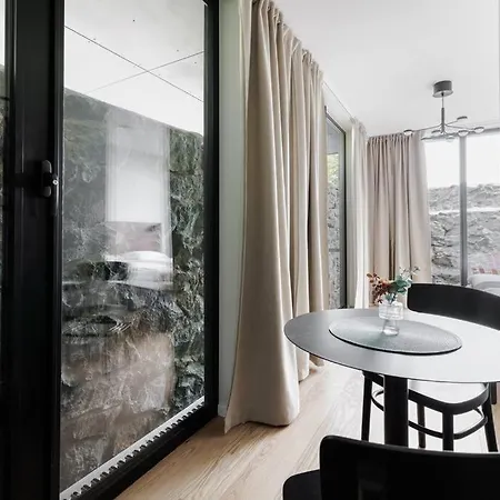 Apartment Brand New Amidst Ancient Ruins Oasis