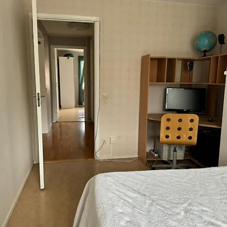 Alloggio in famiglia 2 Sovrum I En Del Av Laegenheten