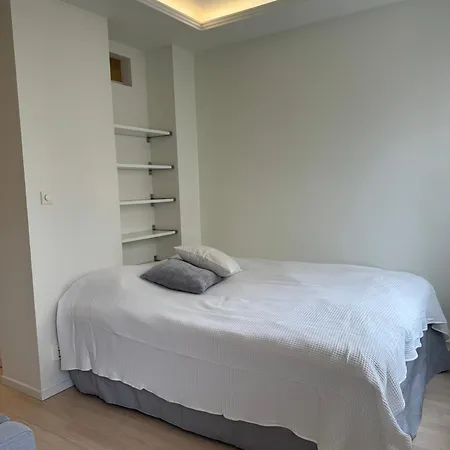 Apartamento Nyrenoverat I Centrala *