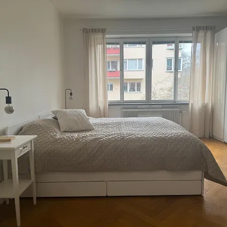 Nyrenoverat I Centrala Apartamento