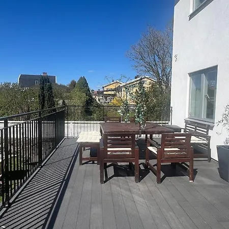 Villa Spacious House Close To Nature And City.