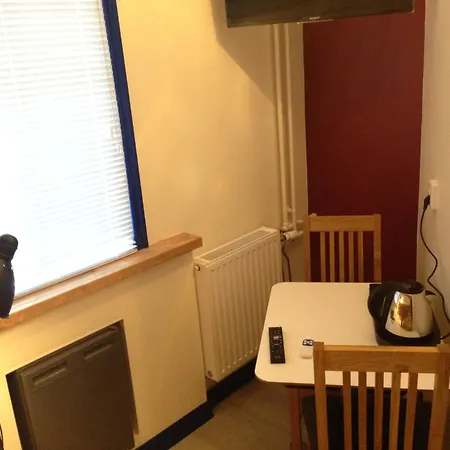 Soeder Budget Hostel *