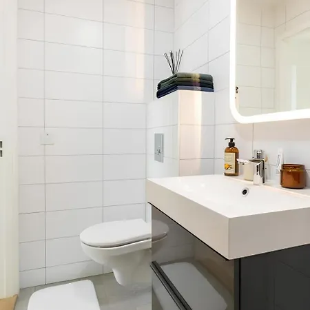 The Luxurious Lakeview Near
