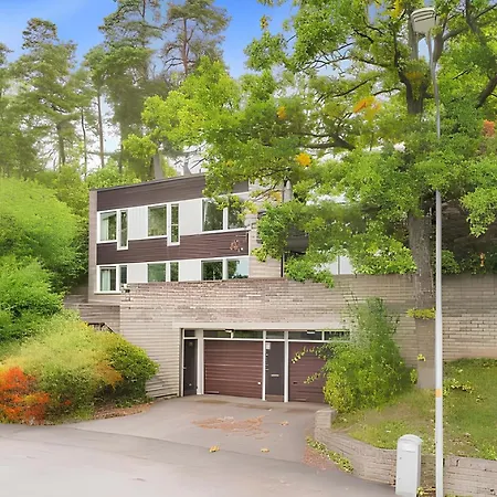 The Luxurious Lakeview Near Stockholm