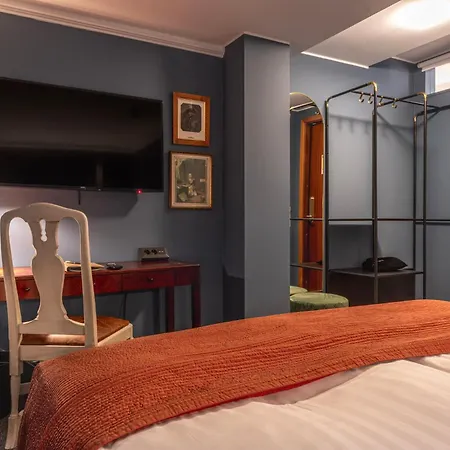Lord Nelson Hotel 3*