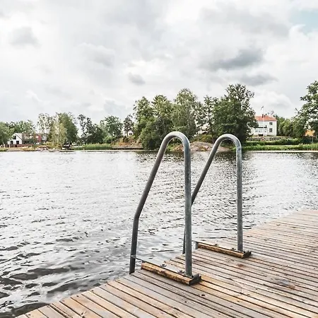 Mysig Och Lung Laegenhet Med Balkong Naera Stockholm! Apartment