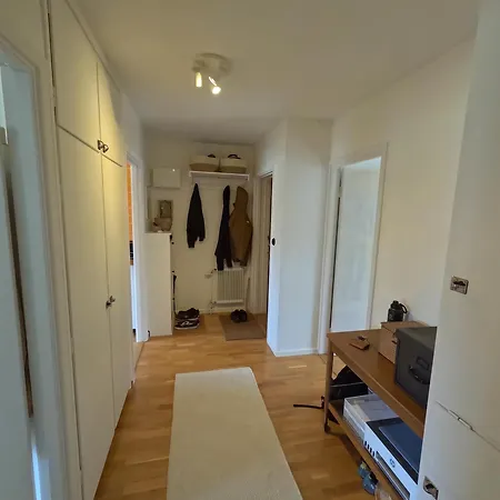 Mysig Och Lung Laegenhet Med Balkong Naera Stockholm! * Stockholm