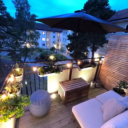 Mysig Och Lung Laegenhet Med Balkong Naera Stockholm! Apartment