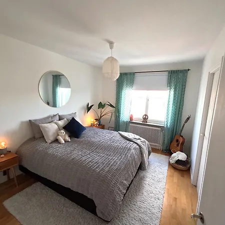 Mysig Och Lung Laegenhet Med Balkong Naera Stockholm! Apartment *