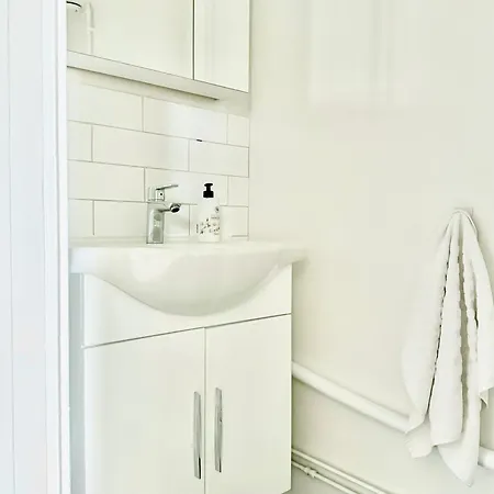 Laegenhet Med Fantastiskt Laege Apartman *